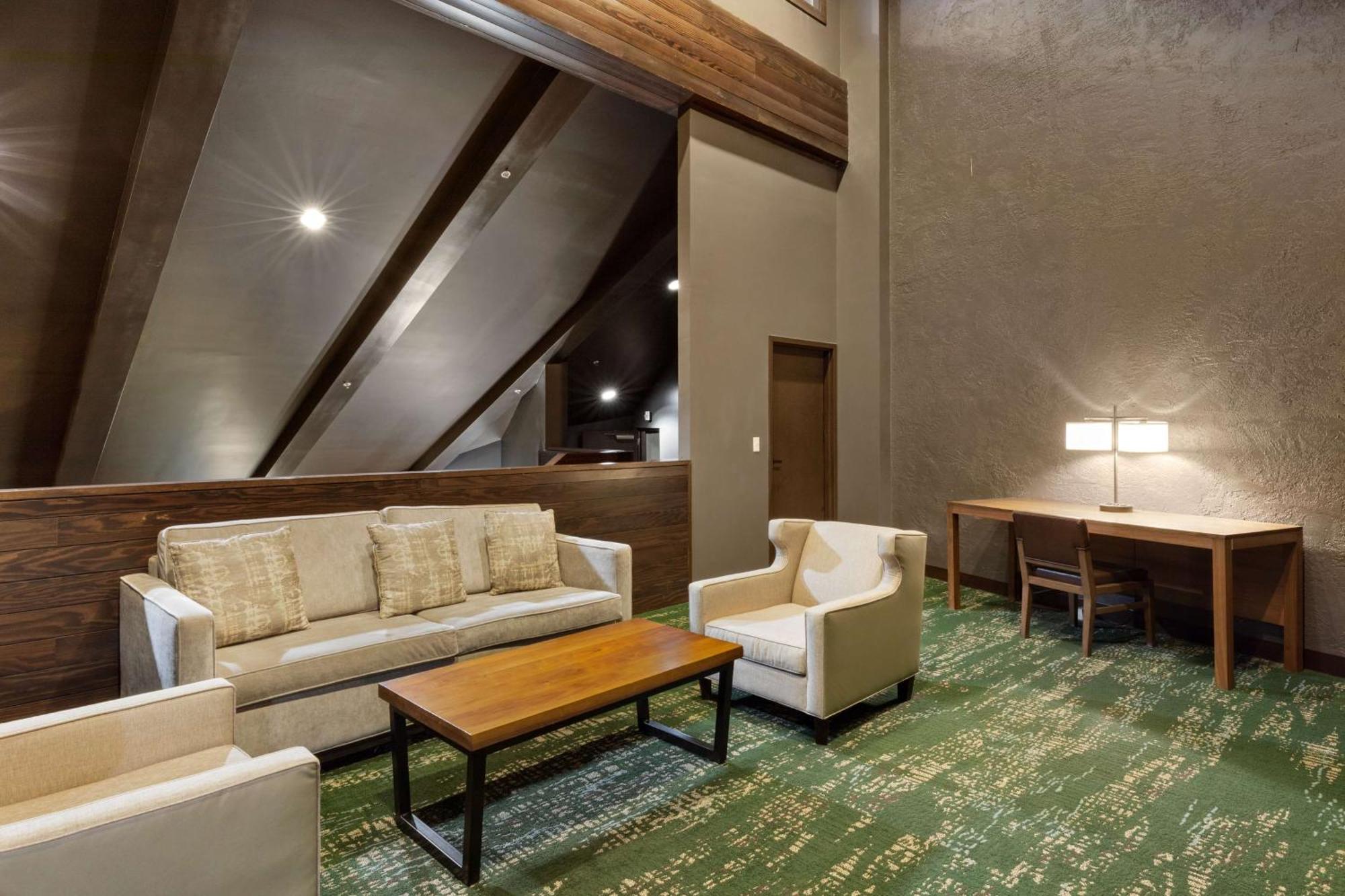 Doubletree By Hilton Hotel Park City - The Yarrow Екстериор снимка